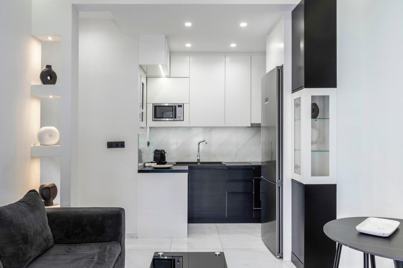 Central 2Br Apartment In The Heart Of Atény Exteriér fotografie